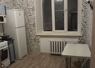 Сдаю 1-ком. квартиру, 39 м2, Железногорск, улица Ленина, 47А